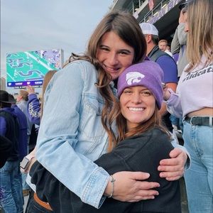 Meet your Posher, Olivia